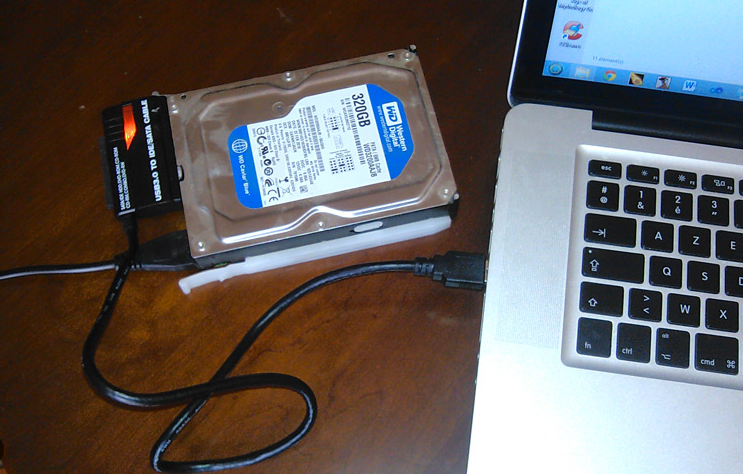 Festplatte über USB mit PC verbinden